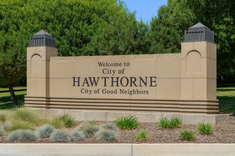 Weeding And Mulching in Hawthorne, CA